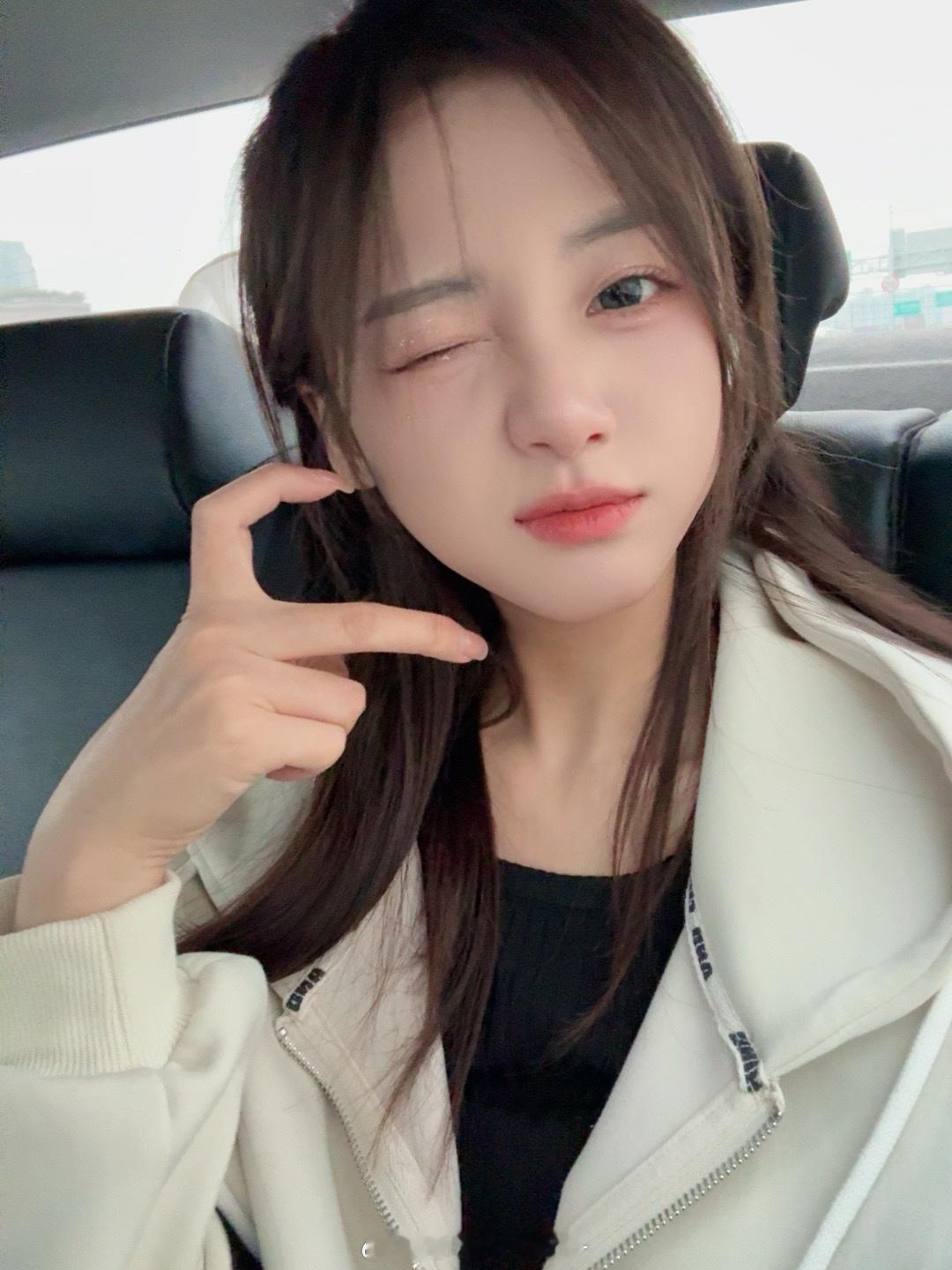 2025一起奔赴美好未来！新年快乐🍾 