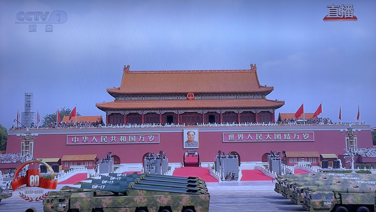 北京市体育局应该出面重新组建一支北京足球队了。哪怕是从乙级联赛打起，哪怕慢慢打，