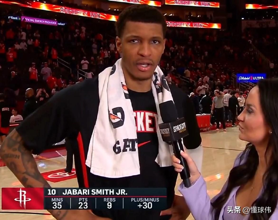 有阿杜没问题！史密斯谈杜兰特：

“最近球队情况不佳。”

“我们连续两场输给湖