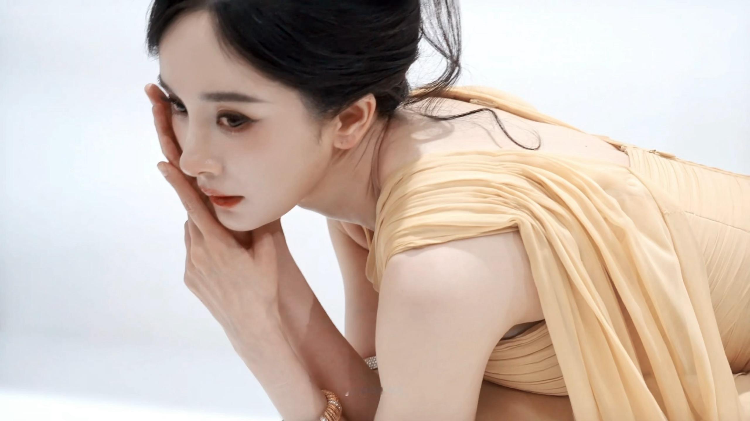 杨幂 好温润的地母系美人🌾杨幂 祖海女王 杨幂 C位