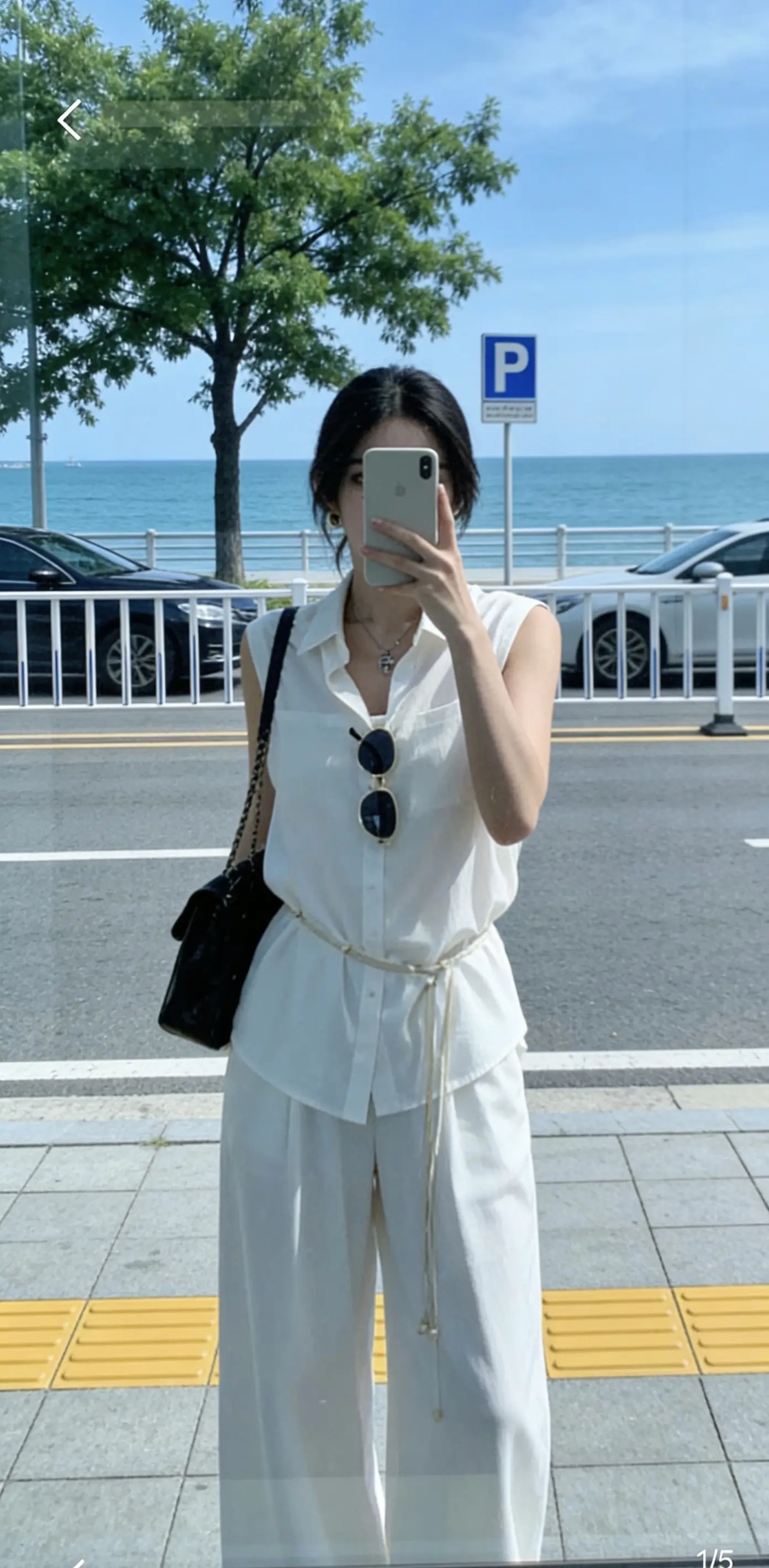 不抱怨生活的苦，也不炫耀拥有的甜，在自己的世界里安静，自在，不受约束...