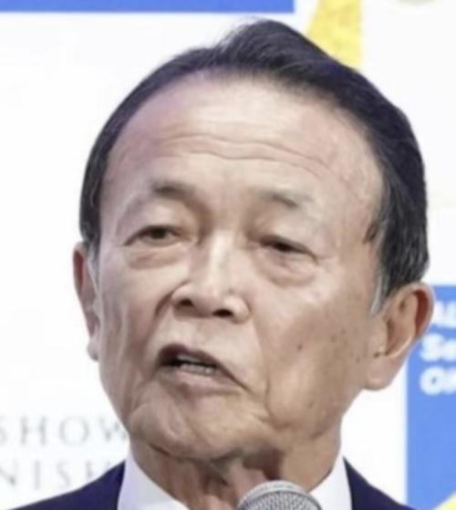 麻生太郎说了一个日本人不愿意承认的现实，高市早苗之所以挑起中国跟日本的对立就是想