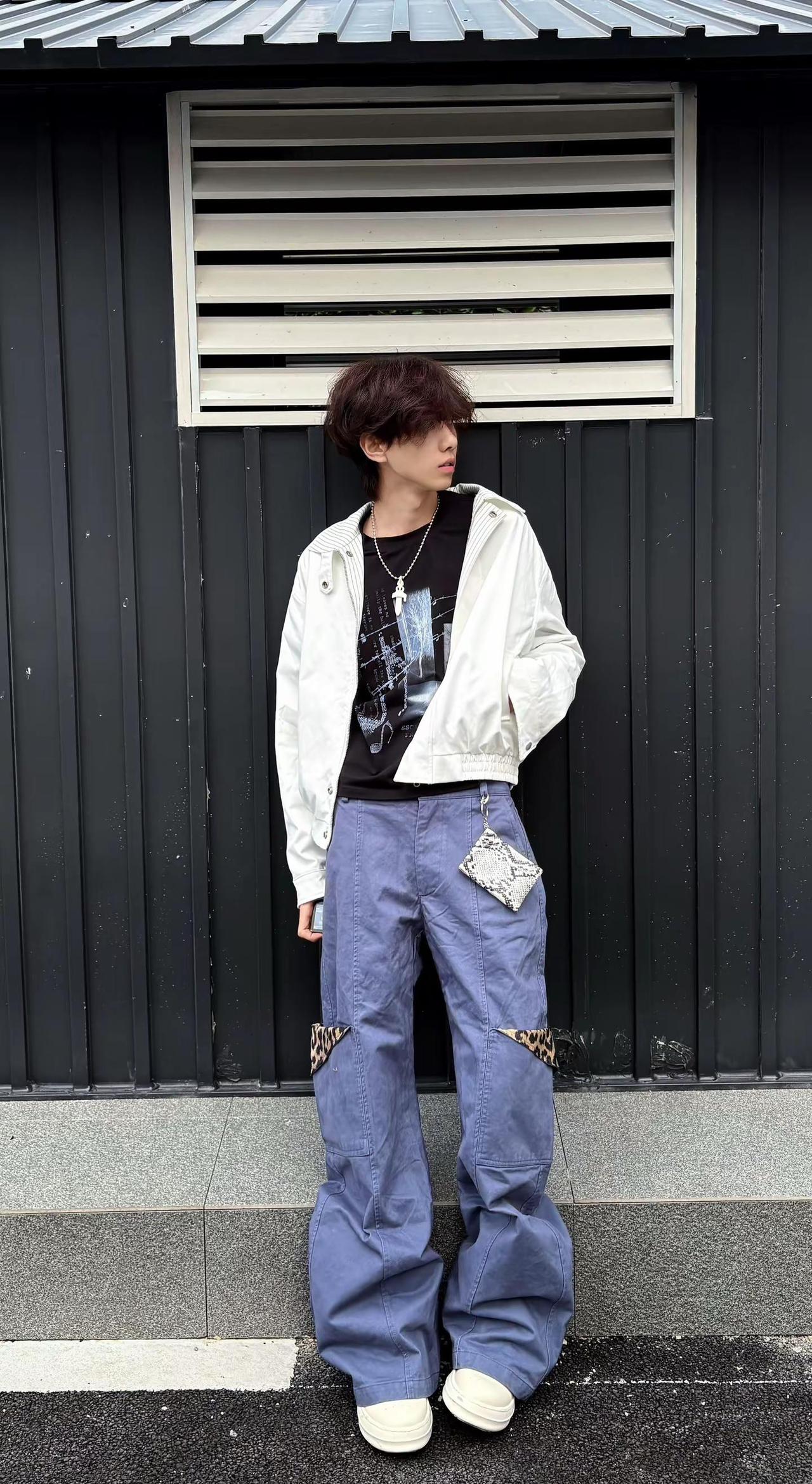 忧郁继续。今日份outfit 街头风穿搭