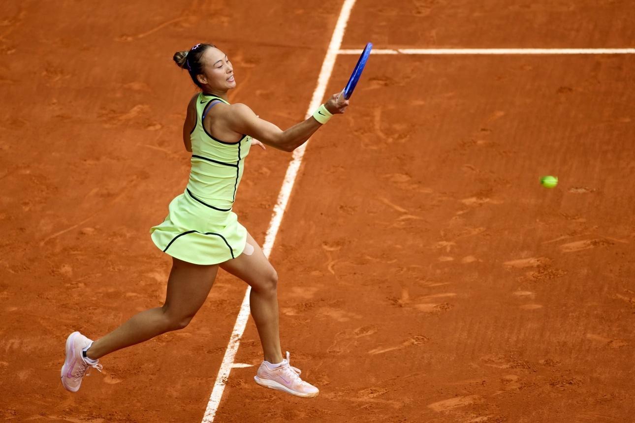 久违了，郑钦文，红土赛季顺利！ 