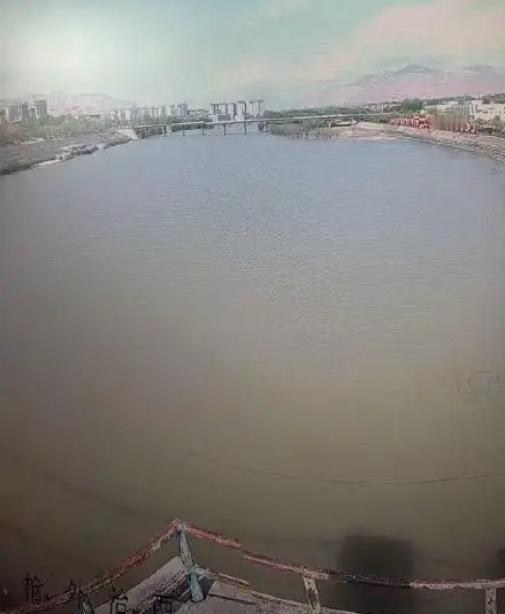 【男子为吓唬妻子用AI生成轻生照】丈夫用AI制造自杀假象吓唬妻子被行拘 据青海公