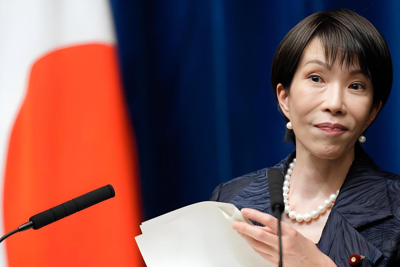 高市早苗慌了，日本政客希望与俄罗斯重启能源合作。

美以联军侵略伊朗，伊朗关闭了