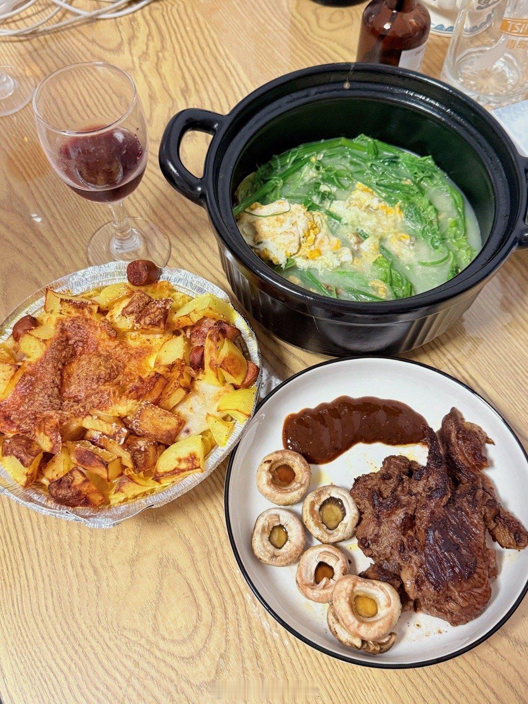 究竟要如何才能真正了解一个人呢也许要一起吃很多顿饭 聊很多次天 无数次看到彼此的