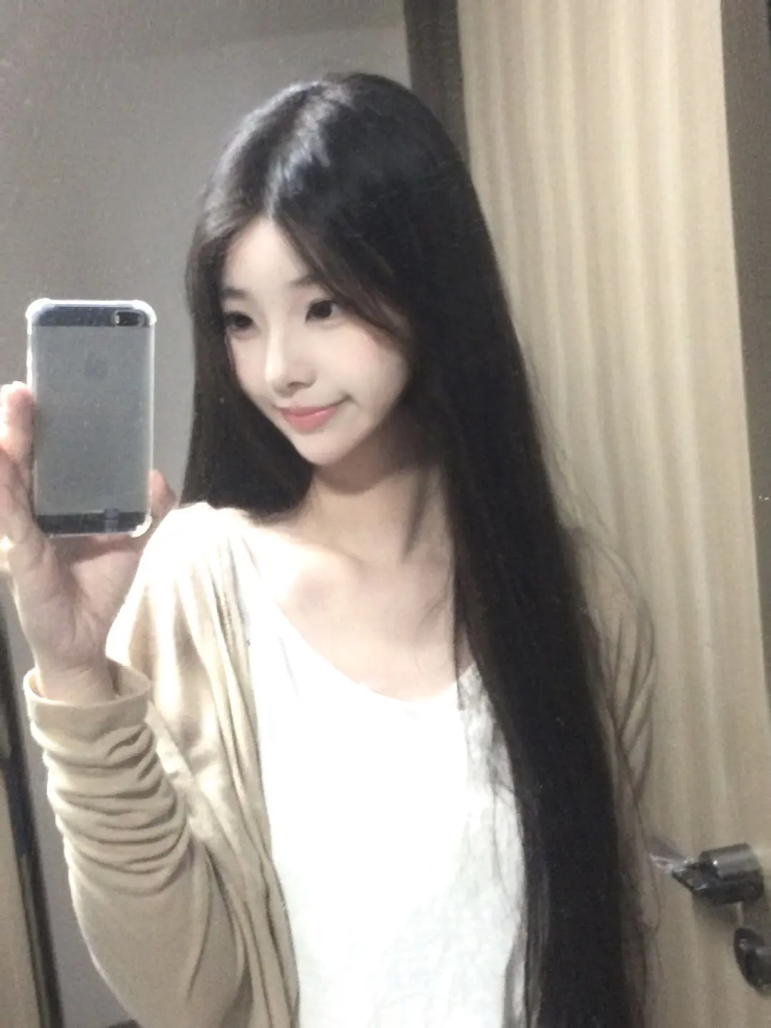 对镜拍 续集 黑长直 独一无二