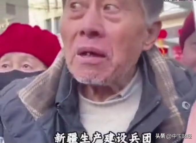 真的很苦啊！

64年去新疆的，本来想着如果能当个小学老师蛮好的，但却干起了苦活