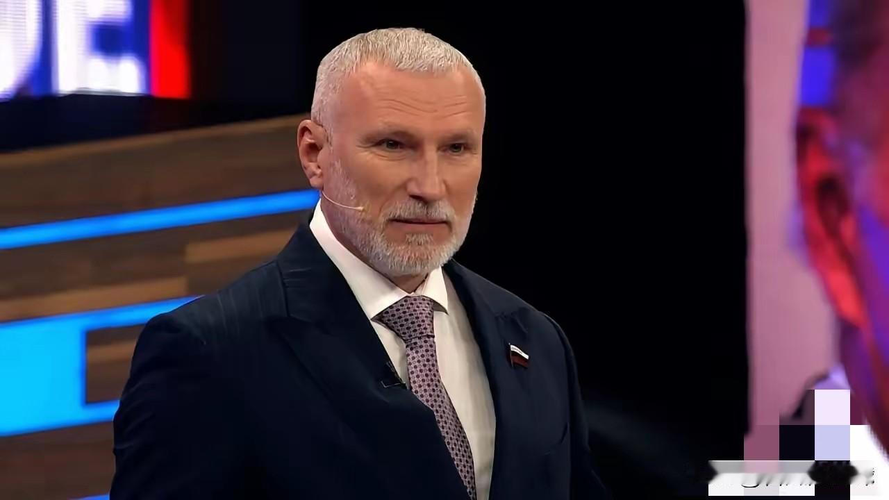 俄罗斯国家杜马国防委员会第一副主席阿列克谢·朱拉夫列夫表示，美国应当对"马里纳号