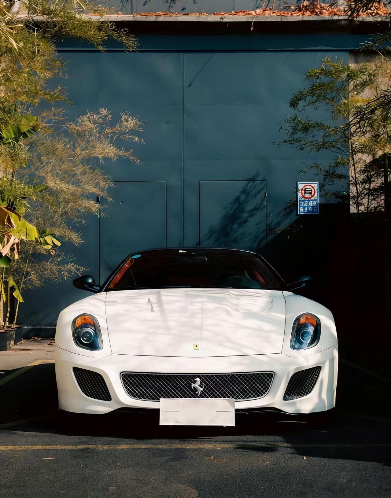 法拉利599GTO，5700KM，高定版配色与配置 