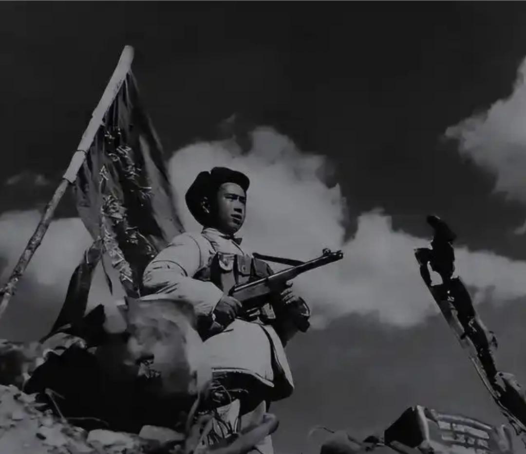 1952年，志愿军一哨兵站岗时偷偷溜走，全团急得找了一夜，次日他却抱着一堆罐头回