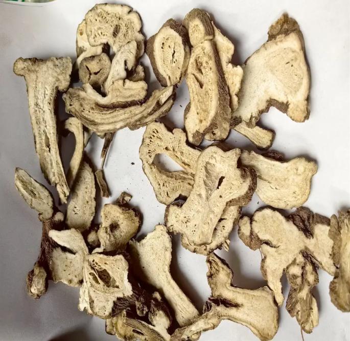 祛湿最好的3味药，一定要记得收藏[给力][给力][给力]

1：白术：性质温燥，