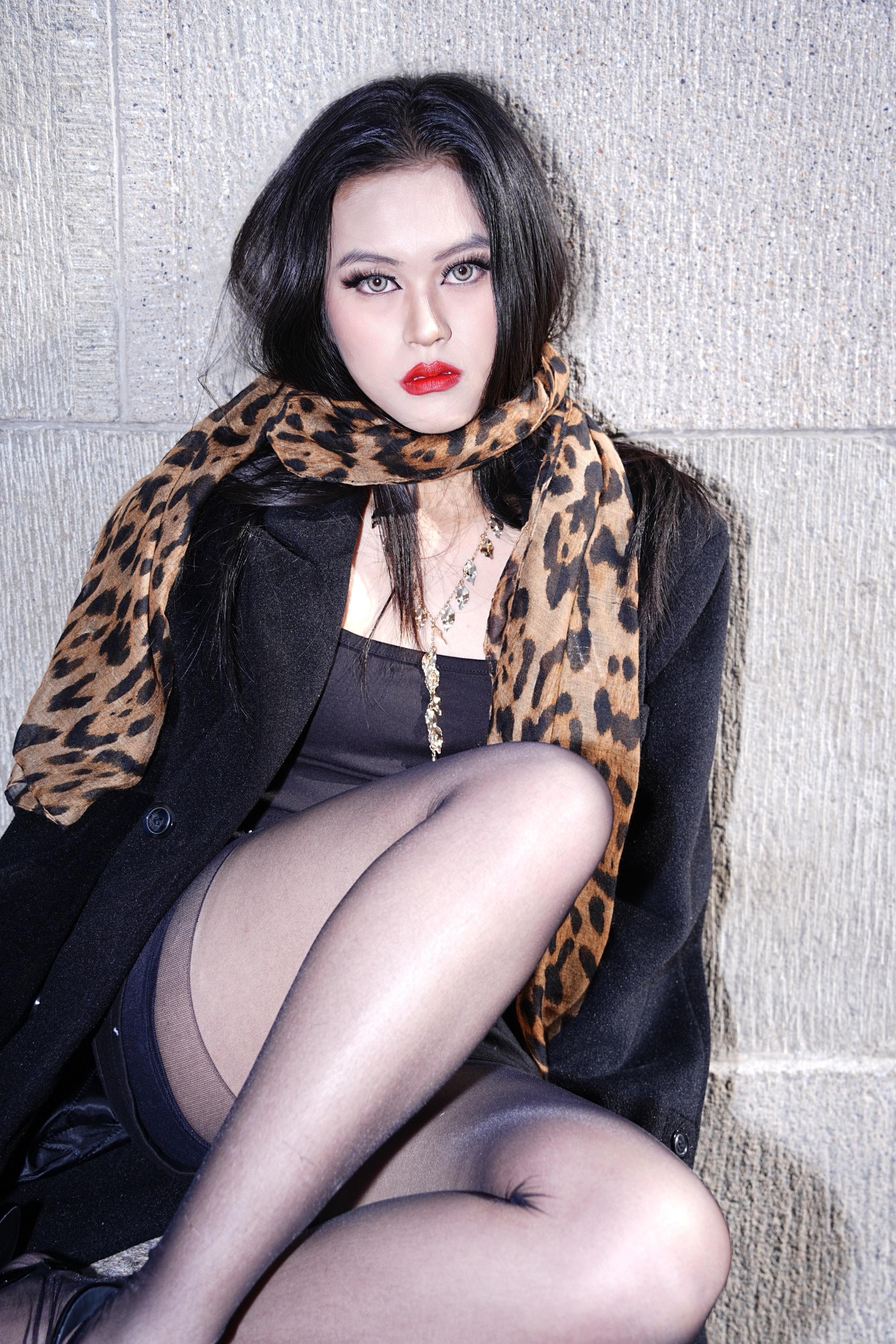 一副墨镜带来的氛围感 外滩 约拍