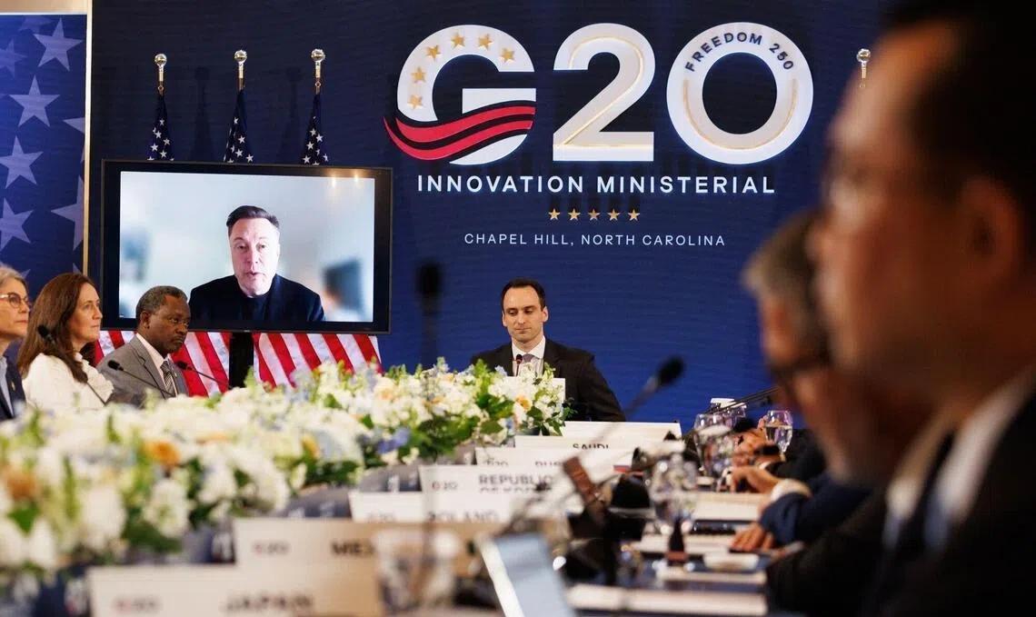 9月1日，美国北卡罗来纳州阿什维尔。G20财长会散场。美国财长贝森特走到镜头前，