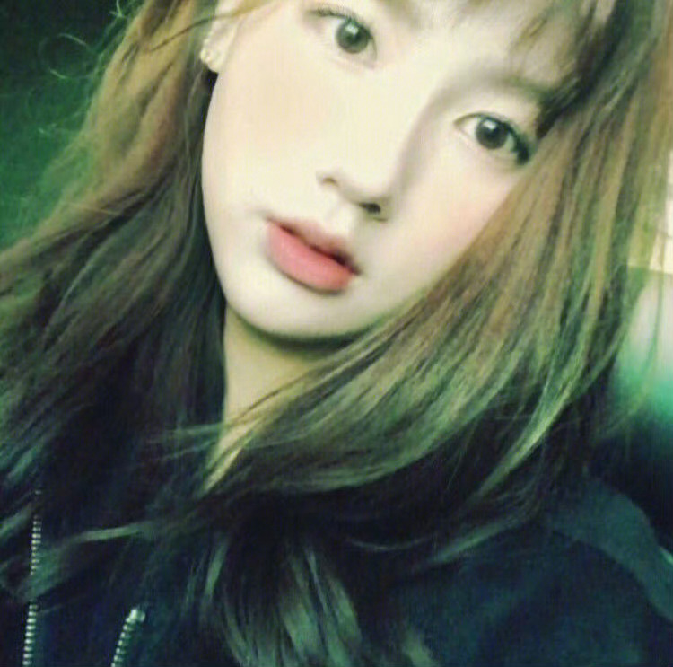 赵美延早期照片 