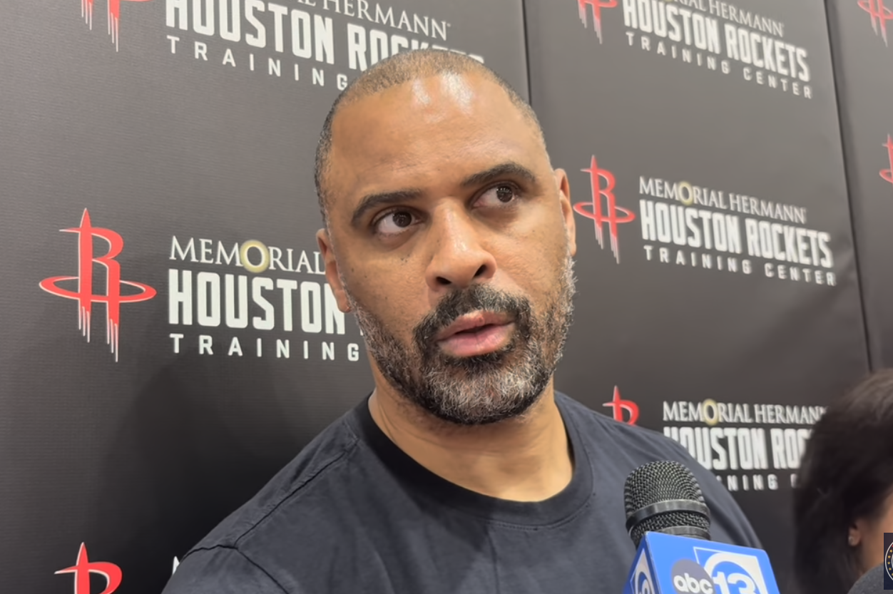 乌度卡：不觉得对手防守轮转有多好，更多是我们侵略性不足