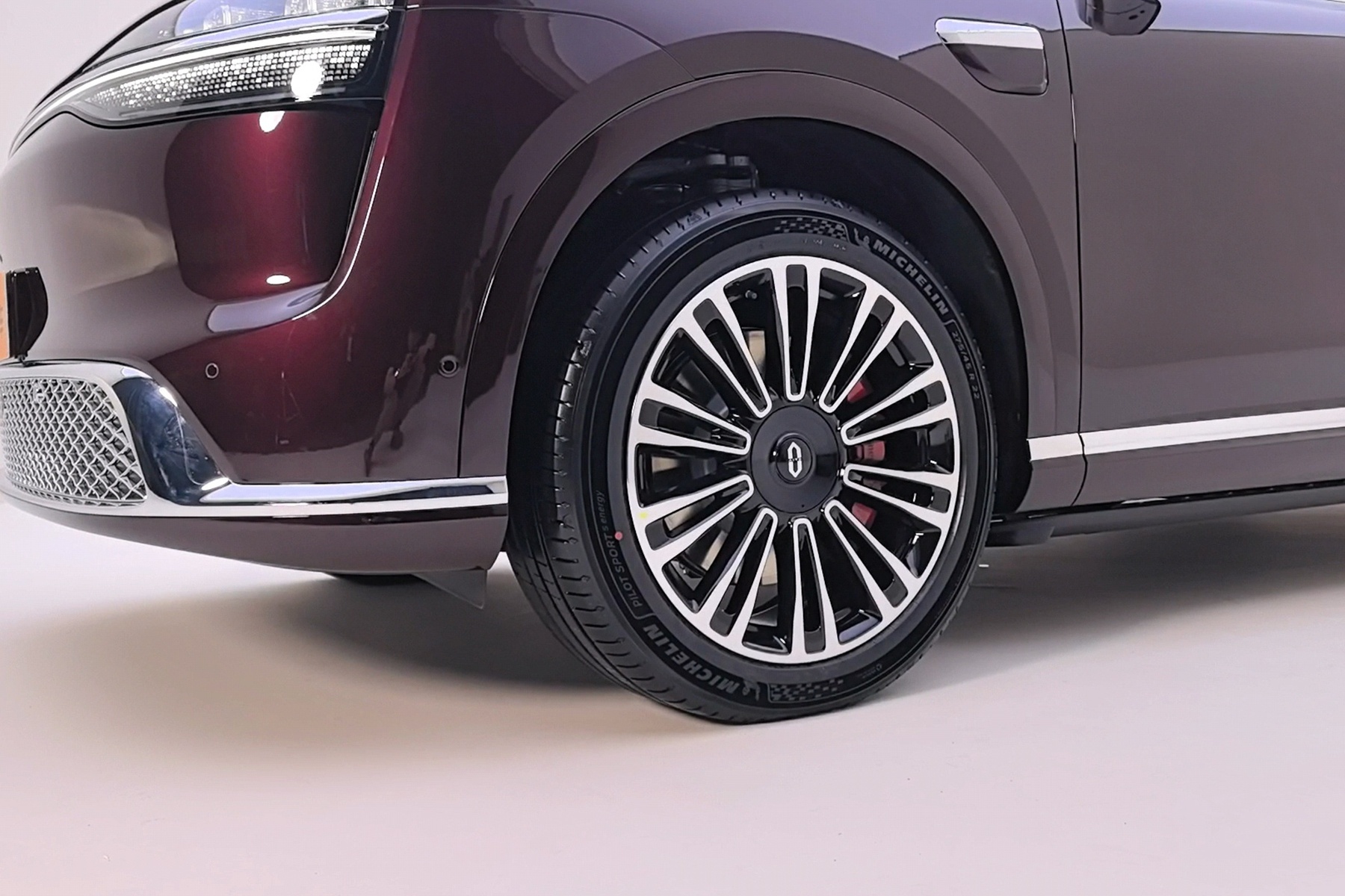 新车划重点  50万元以上SUV销冠，上市之后就是没有定语的最强旗舰SUV，焕新