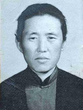 说起来，妈妈离开我们已经整整14个年头了，但这个日子我们从来没有忘记过。
妈妈过