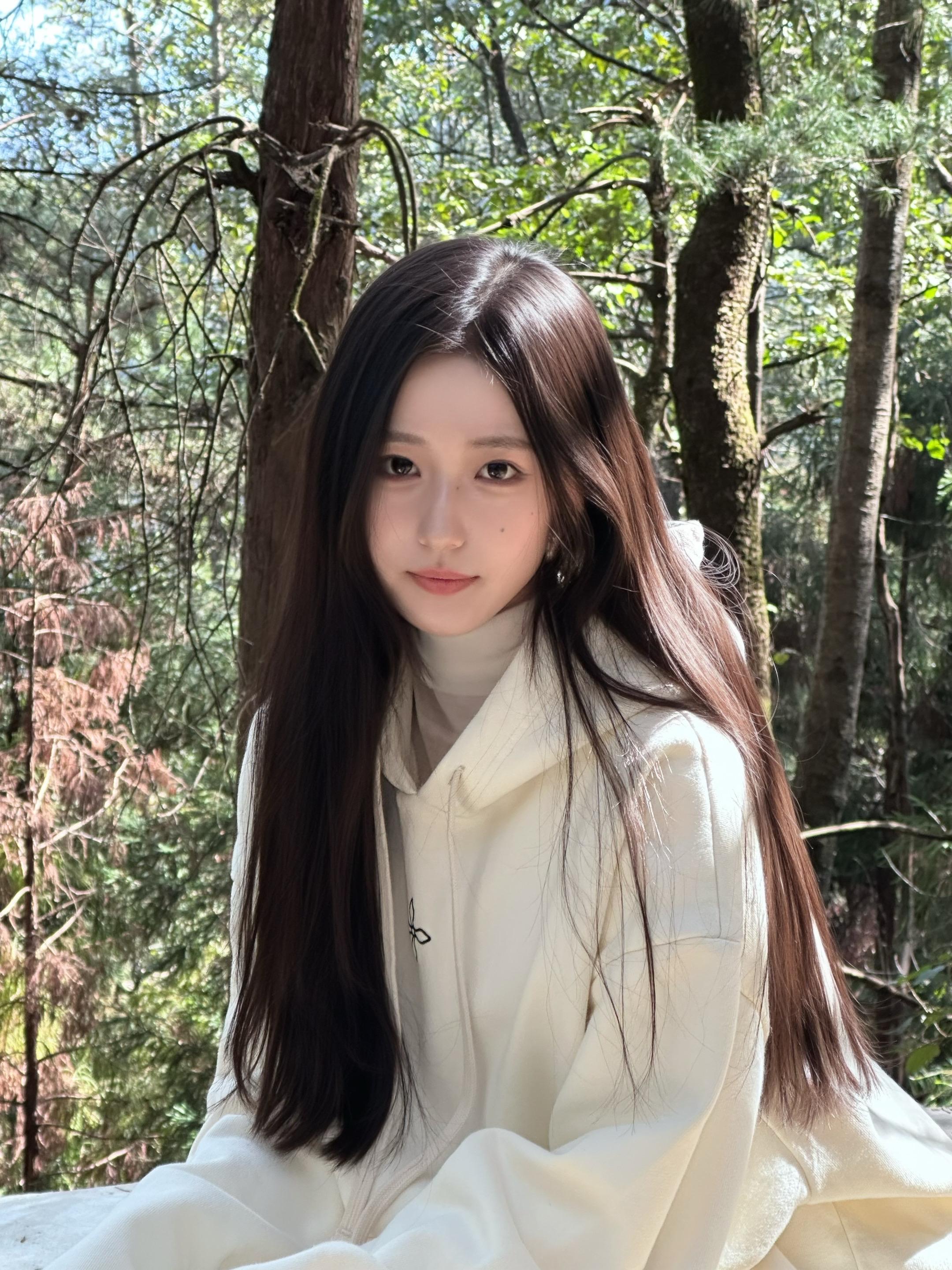 二十一世纪 人类需要理解 拥抱 以及爱。山林吸氧 饼饼兔面面熊好可爱☺️