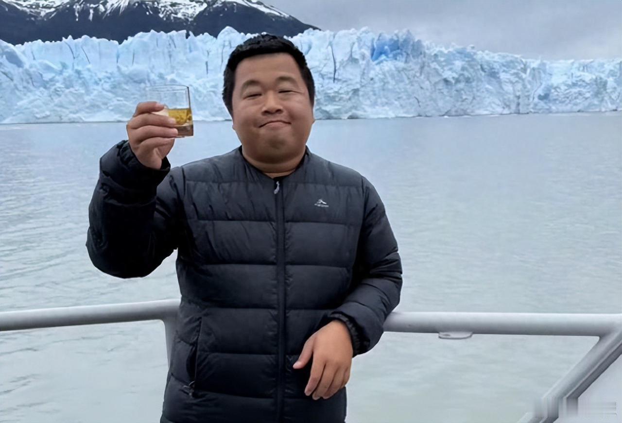 蓝战飞非洲遭绑架！这声警钟敲响：别再迷信国外，国内的安全感才是真金白银！

蓝战