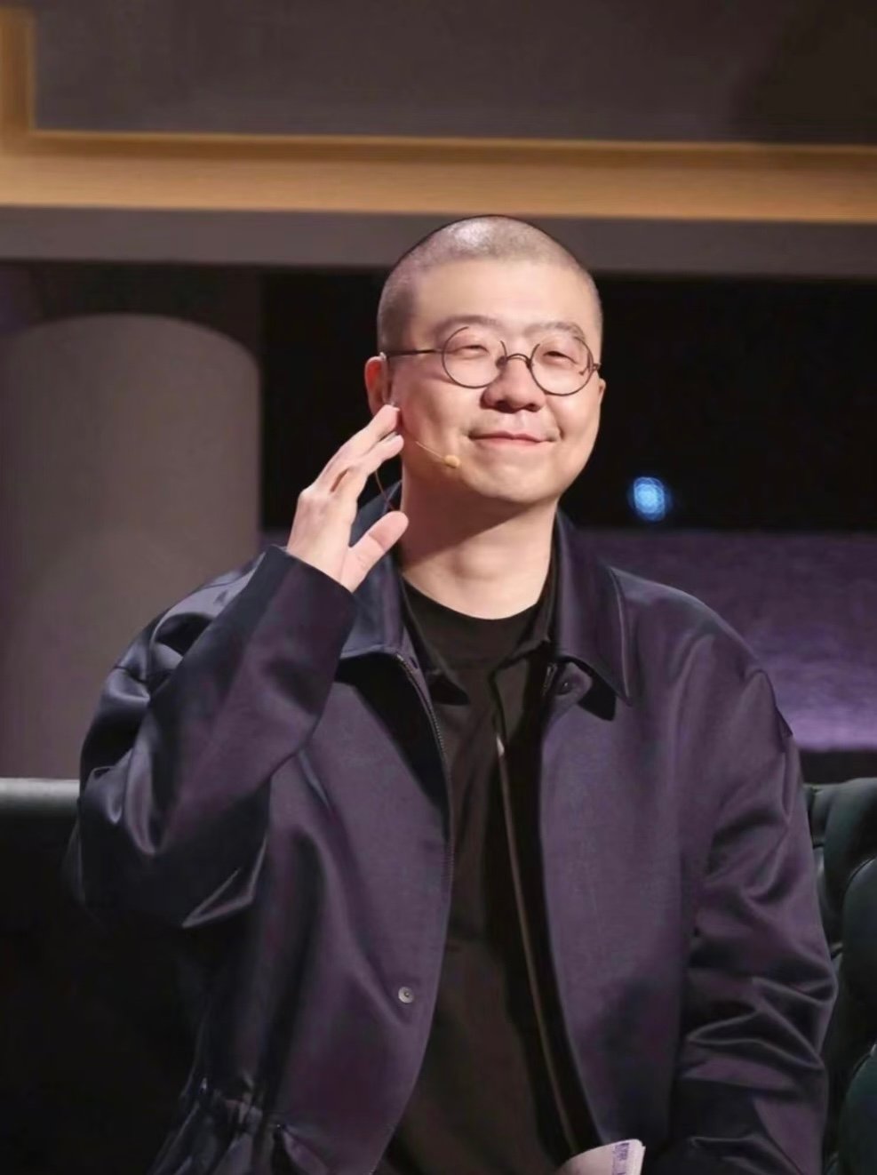 李诞写了等于没写 因为李诞这首诗，我对他的喜爱又增添了几分，乍一看像是废话文学在