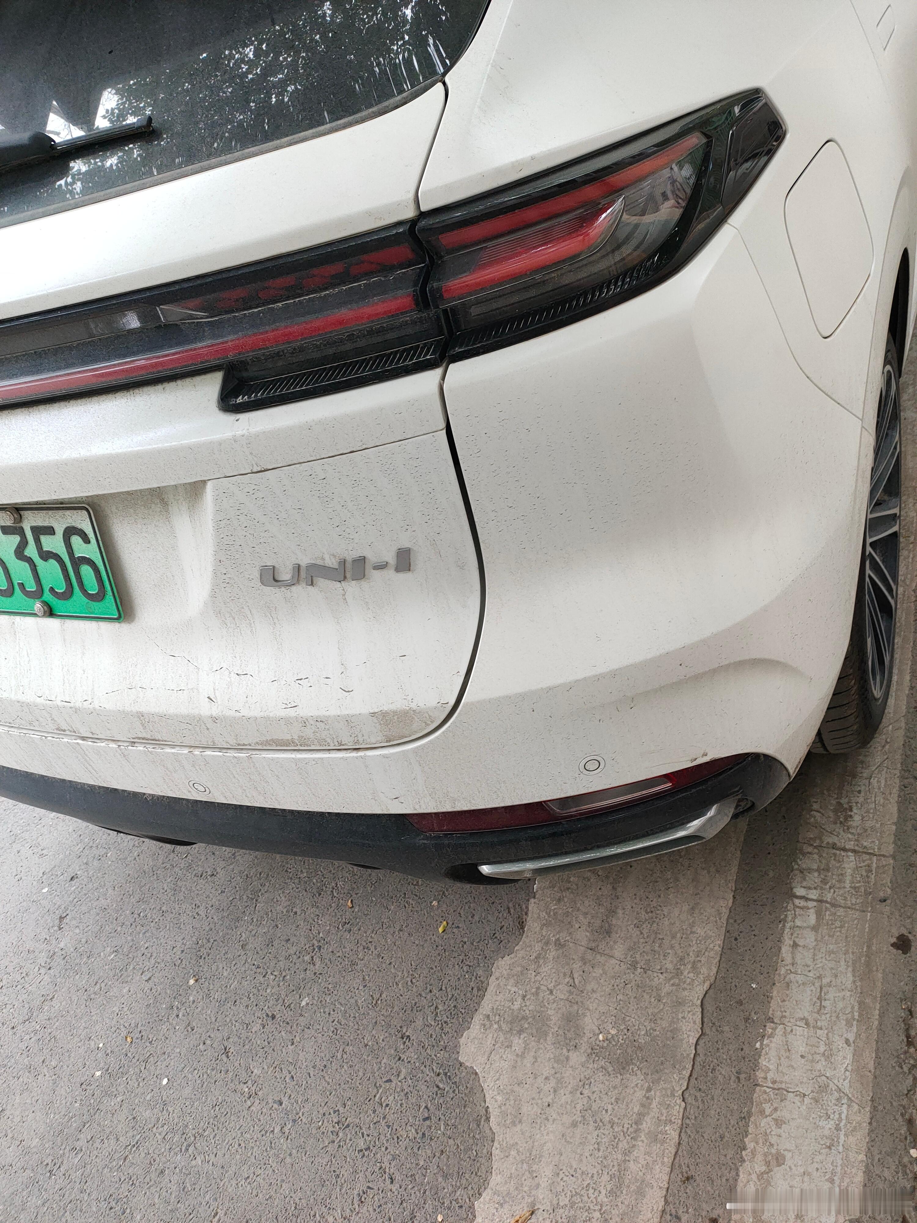 control blade版的uni-k。。。这是K掉了一半变成的uni-i吧？