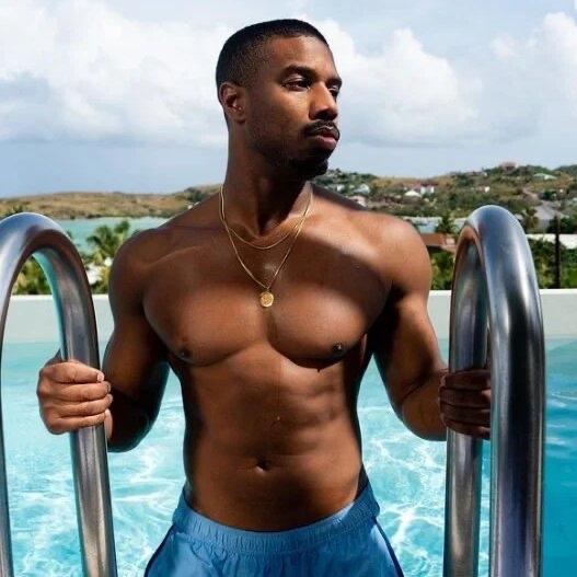 据报道，在斩获奥斯卡奖之后，迈克尔·B·乔丹上调了片酬，如今每部电影的片酬约达1