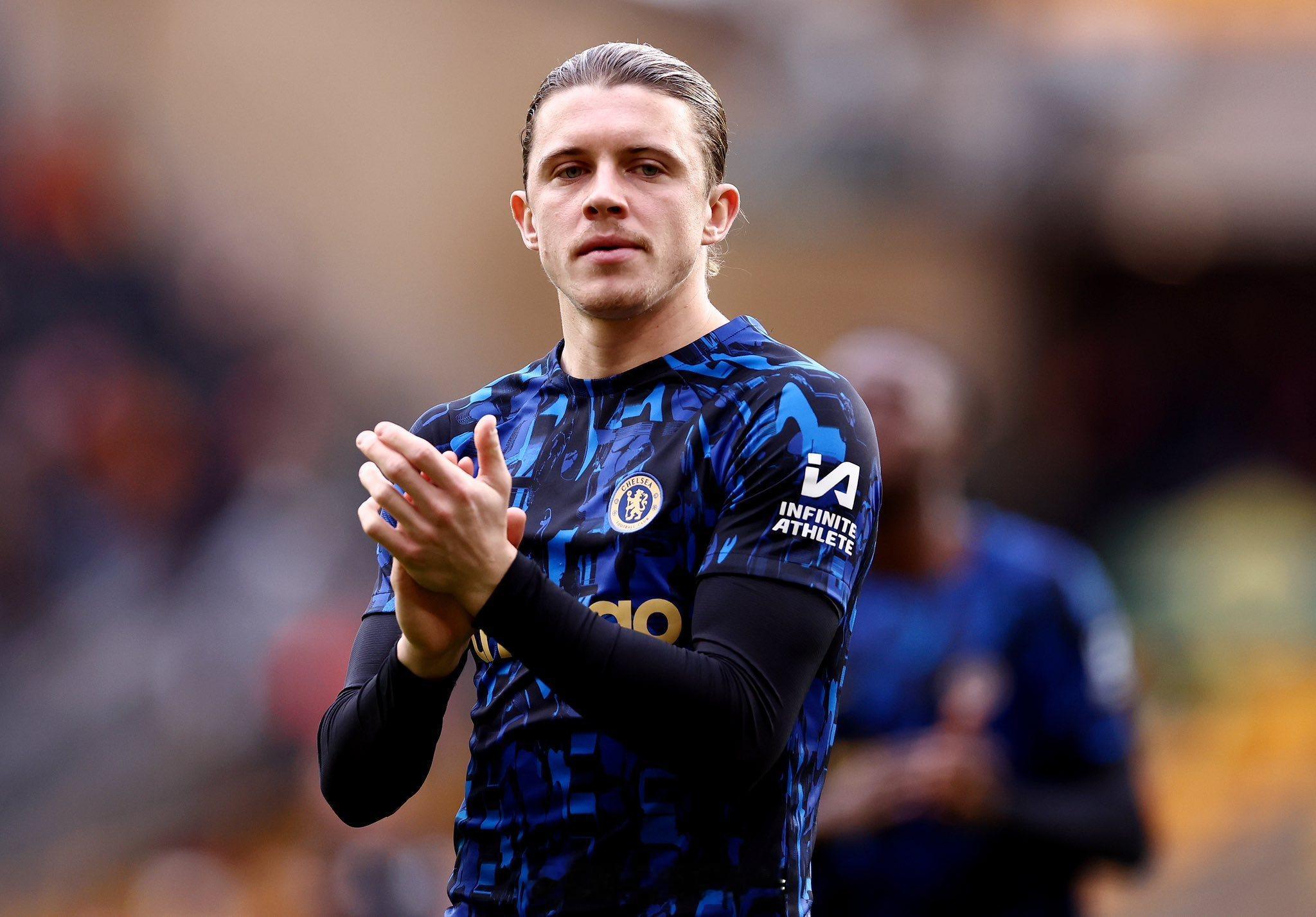 在马德里的酒店里等待了五六天之后，切尔西要求加拉格尔周二返回伦敦，并且等待下一步