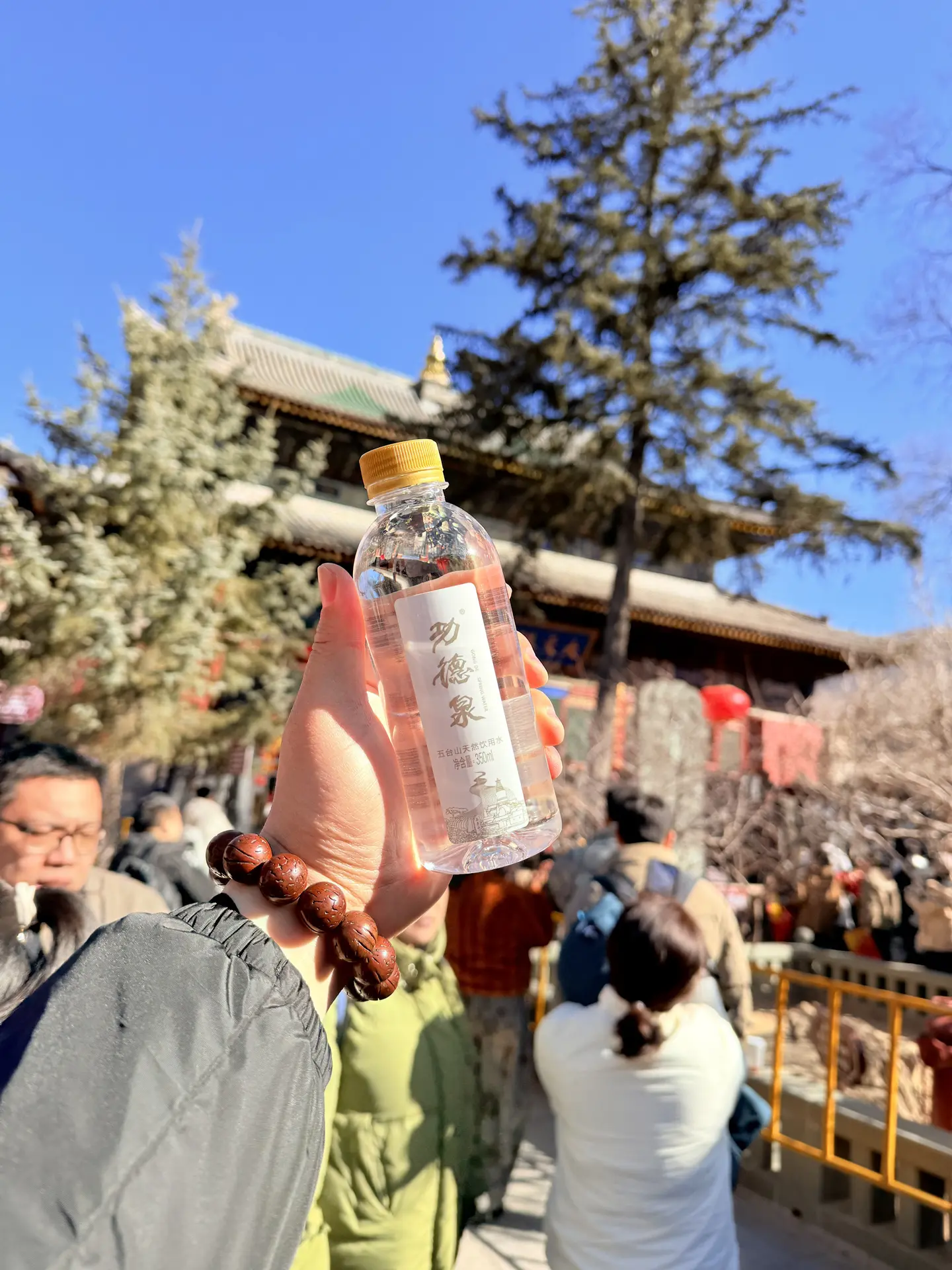 五台山是一个神圣的地方， 那么八功德泉水也是一个神圣的山泉水🔥