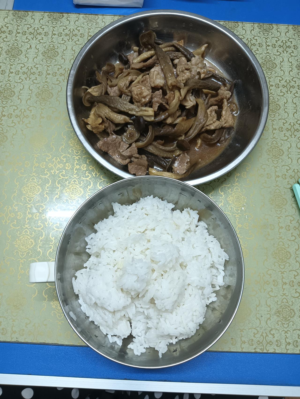 大家好，我是七姐，现在这个平台不知道怎么回事，特别是这几天，流量特别的差，不管你
