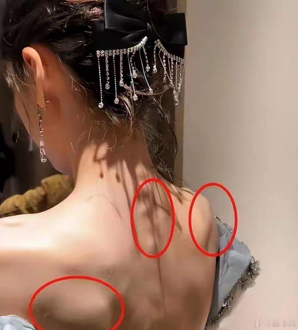 骨瘦如柴、全身涂白、满嘴假牙，内娱的畸形审美，到底还要卷多久现在的娱乐圈像一台设