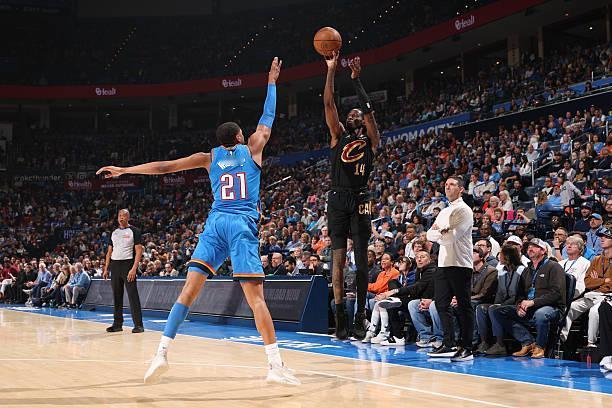 基恩-埃利斯整个职业生涯的三分命中率高达41.2%，甚至都算得上是联盟顶级投手了