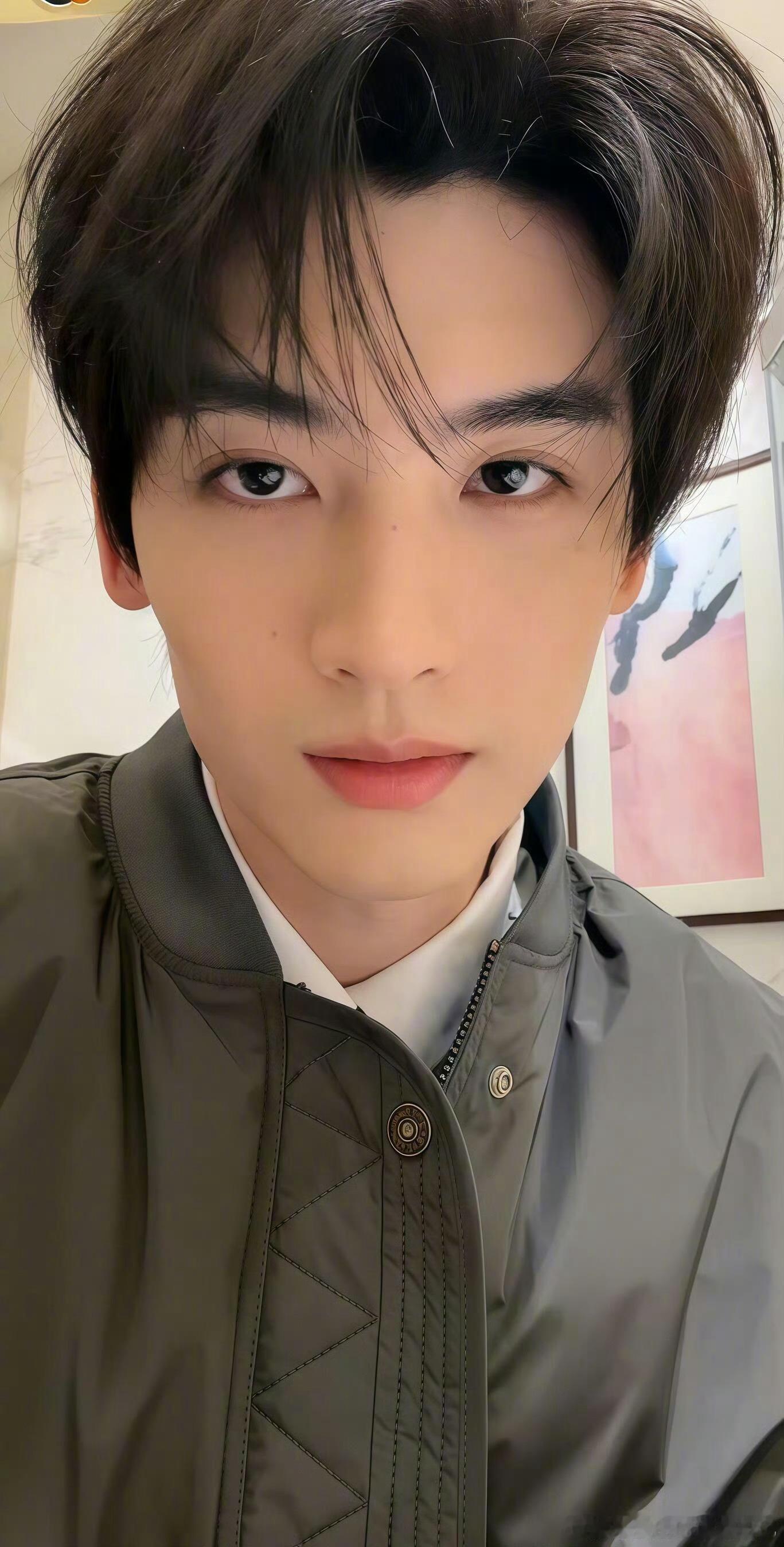 黄俊捷内娱魔丸上新了 黄俊捷是内娱魔丸本丸！直播给咖啡加辣椒和胡椒，还让粉丝先尝