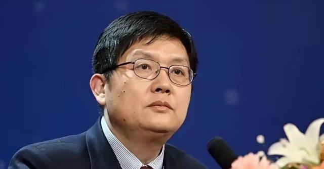 中方曾呼吁谨慎前往日本，然而复旦大学冯玮教授却推出标价28000元的赴日研学项目