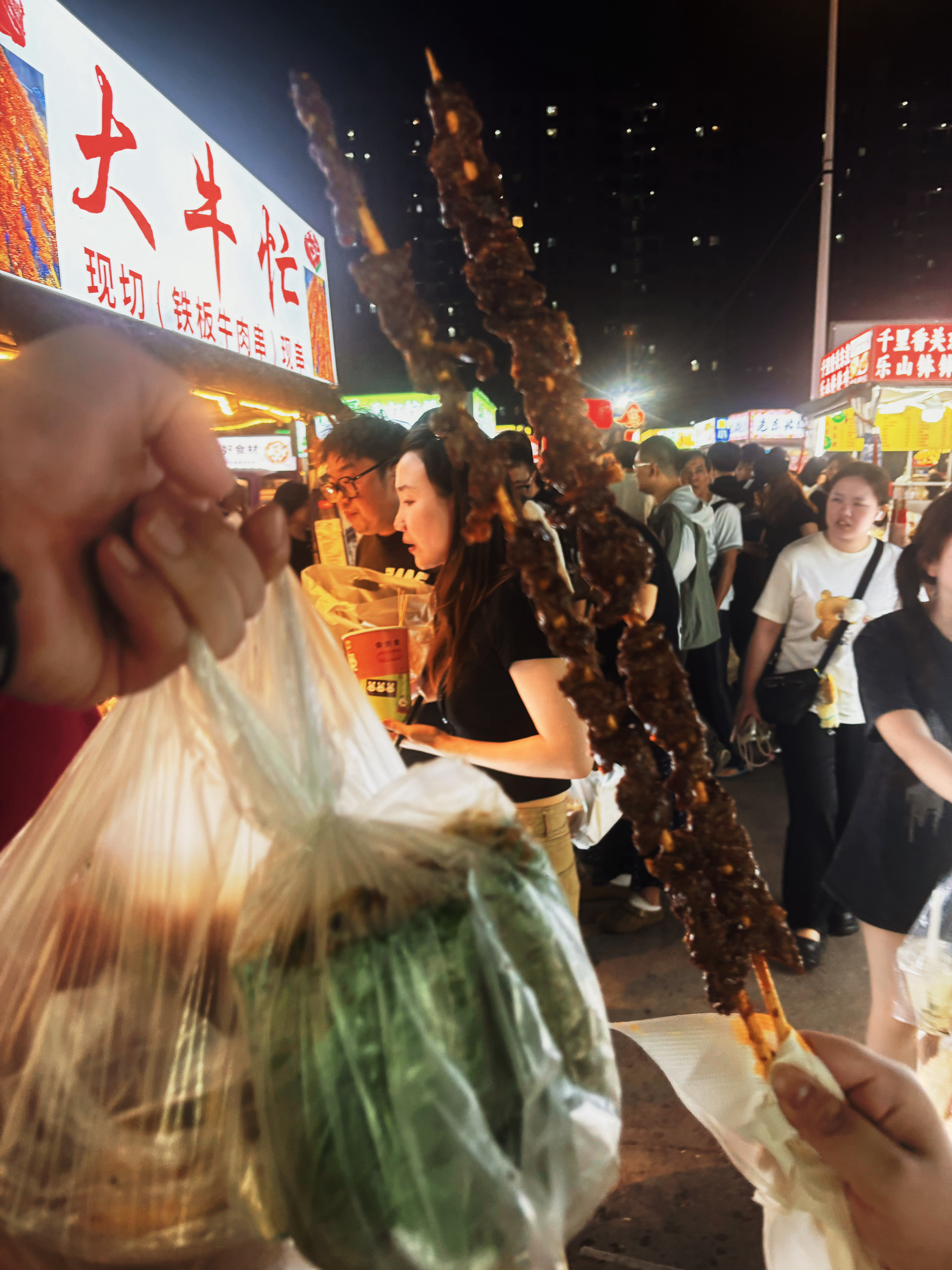 尊重夏天，有⚽️的夏天！挪威队的合照简直治愈强迫症世界杯 上海·罗南夜市