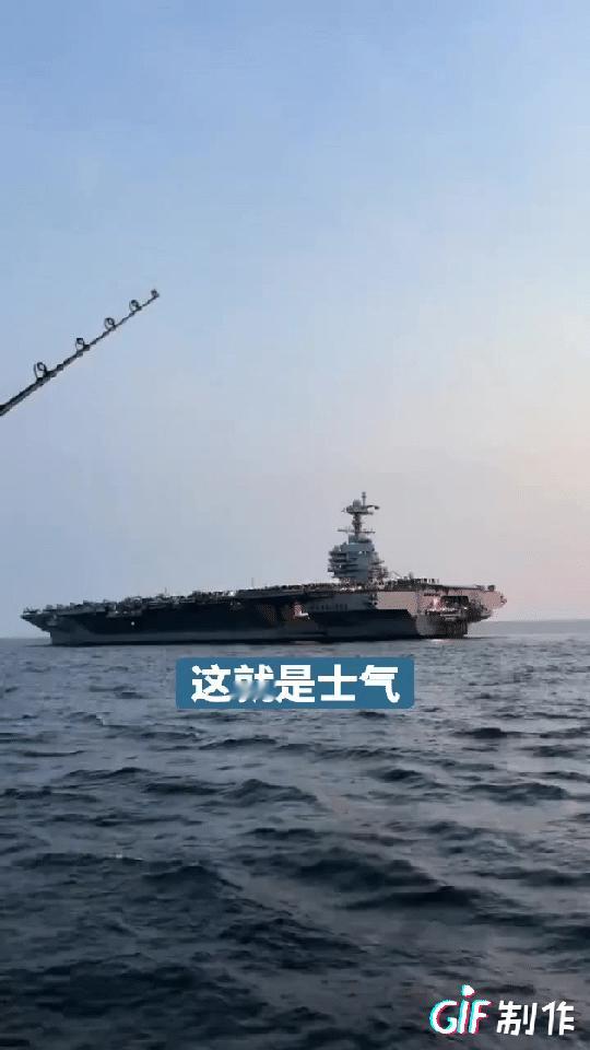 美国航母水兵真的暴动了，集体在甲板上抗议，现场一片混乱，之前就有航母水兵发布自己