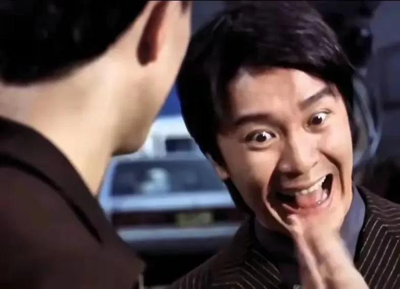 在王晶看来，黄渤、沈腾等人的演技都很不错，但论到喜剧天赋，他们还是差了点意思。周