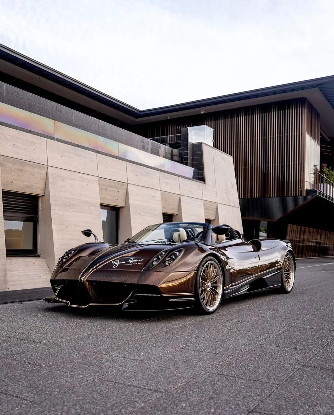 > Pagani Huayra Roadster HP