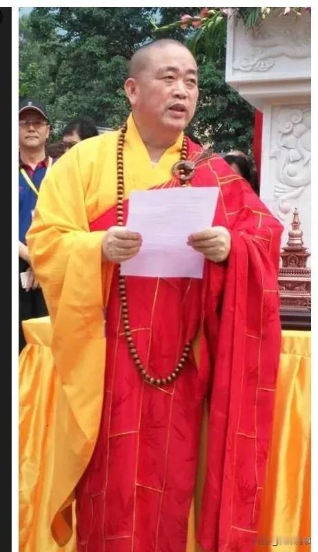 美女讲诉去年见过释永信，他们出国打拳一次收五十万美金，千万不要以一个人的身份去衡