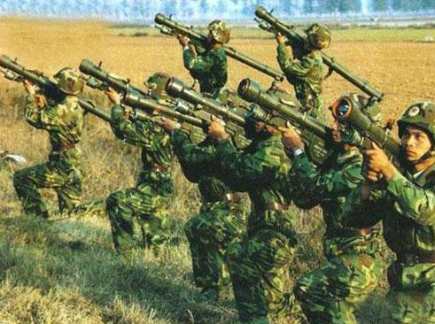 中国向伊朗出售肩扛式地对空导弹？美国CNN近日报道称，预计中国将向伊朗运送名为单