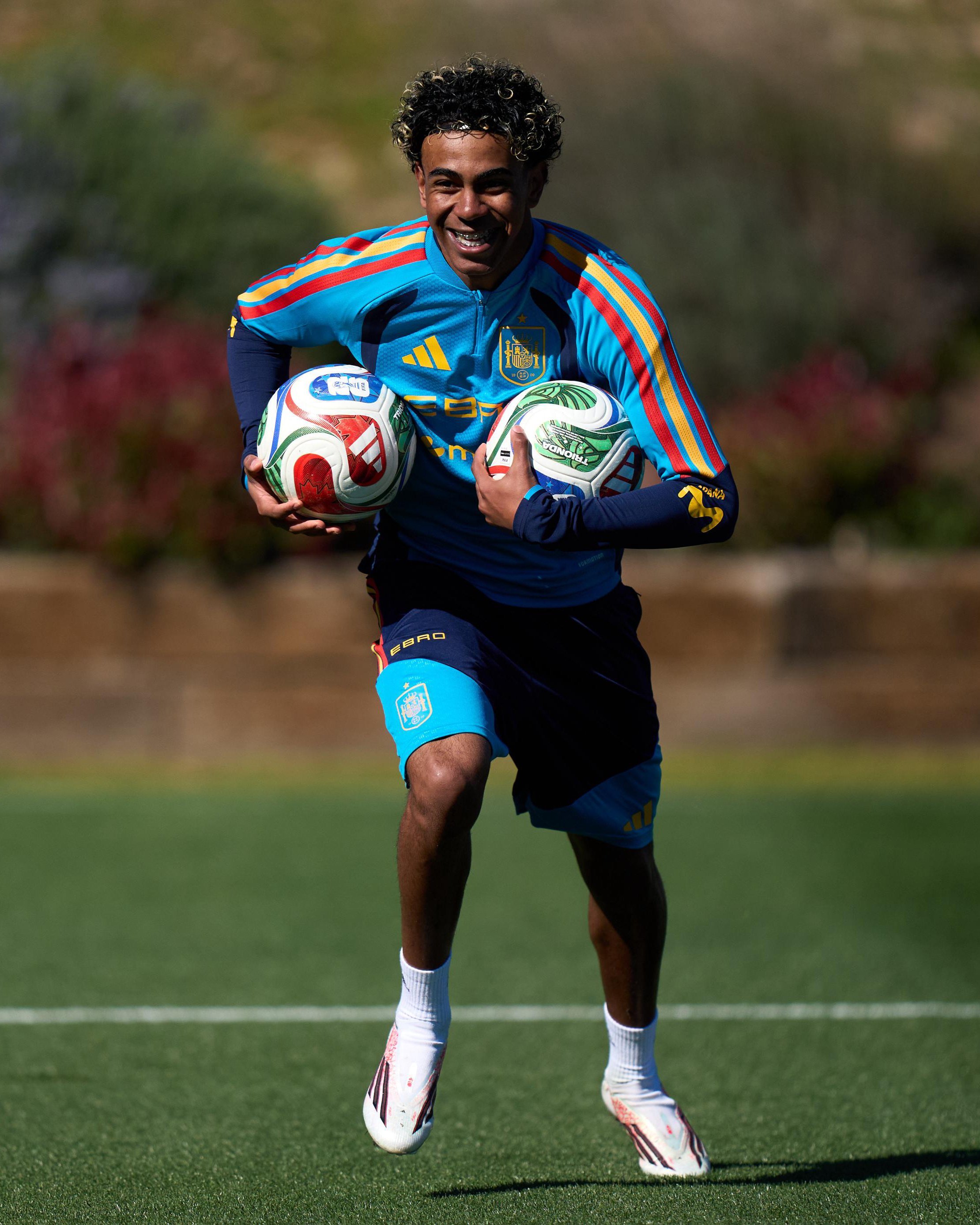 亚马尔🇪🇸😁巴萨至死不渝红蓝魂