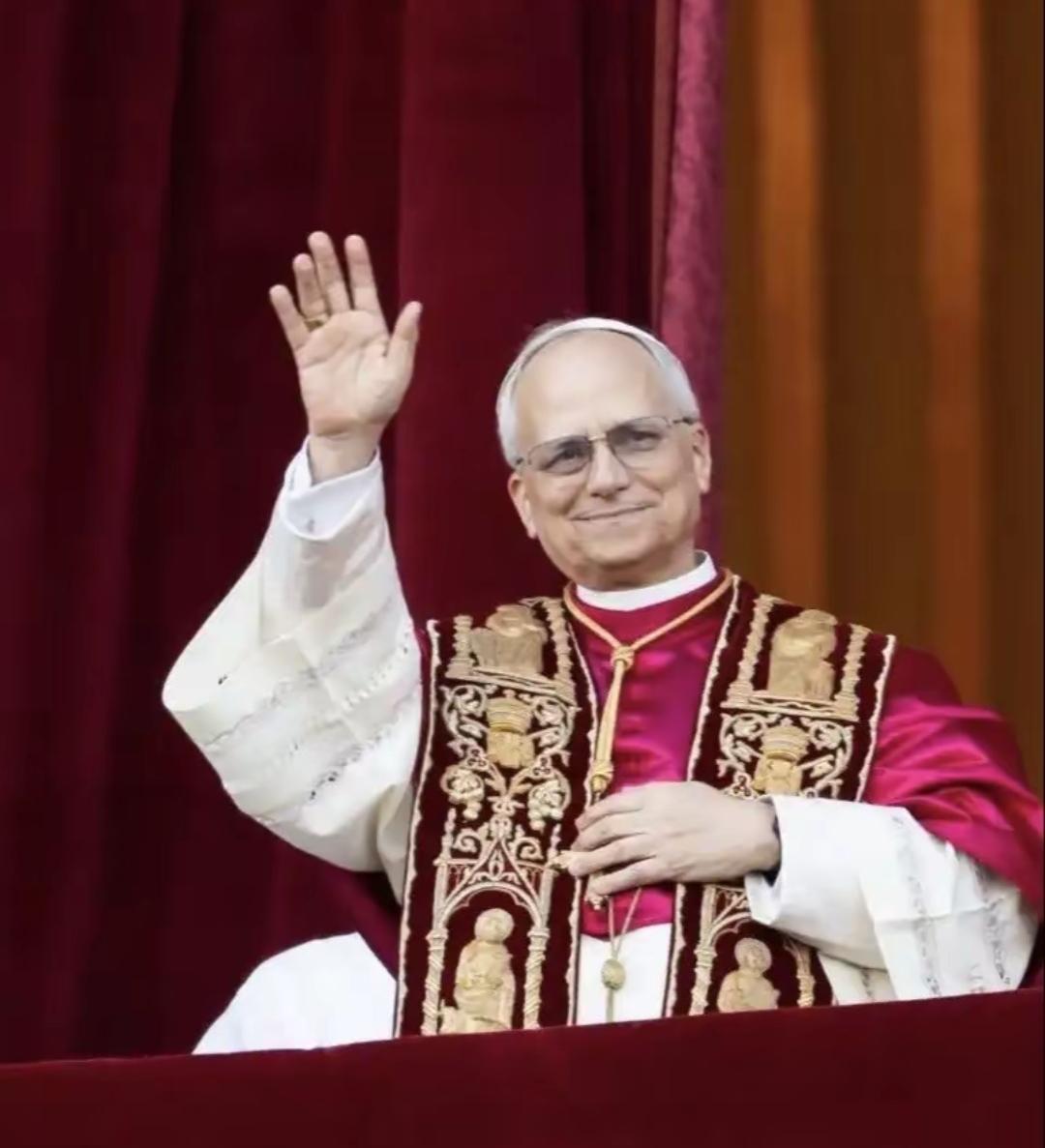 中东美以伊的战争，引起了罗马天主教皇的关注。
     在梵蒂冈圣彼得广场，新任