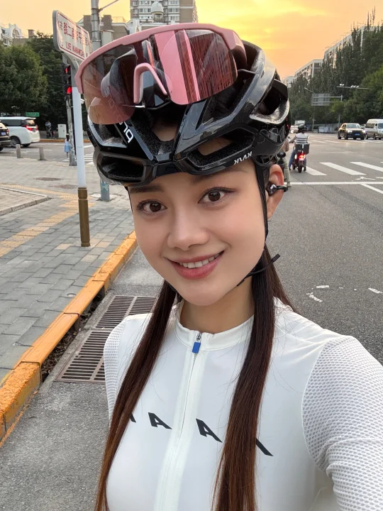 能不能和我骑车