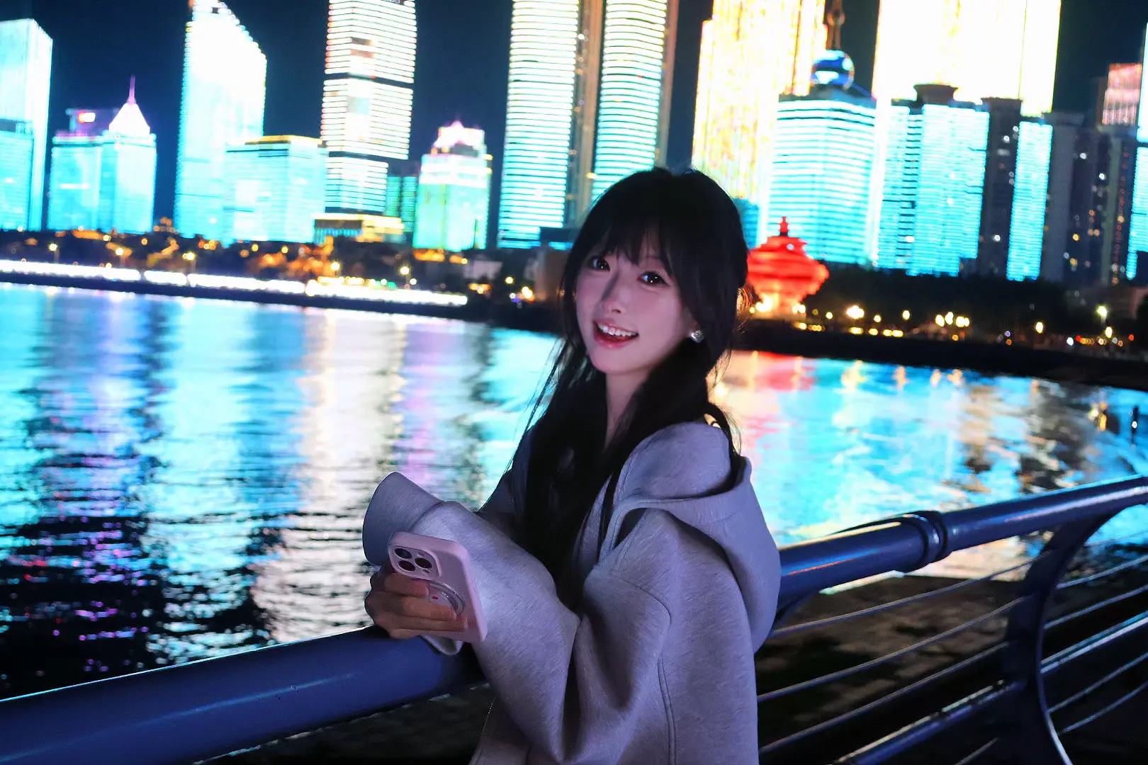 痛是后知后觉的 没话说的那天 我并没有什么感觉 到后面每天看不到你发的...