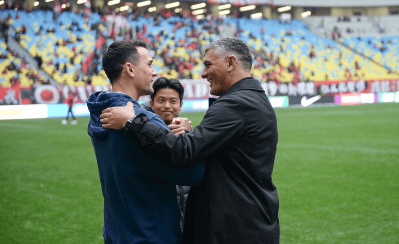 成都蓉城中超4战深圳新鹏城取得3胜1平，场均进3球