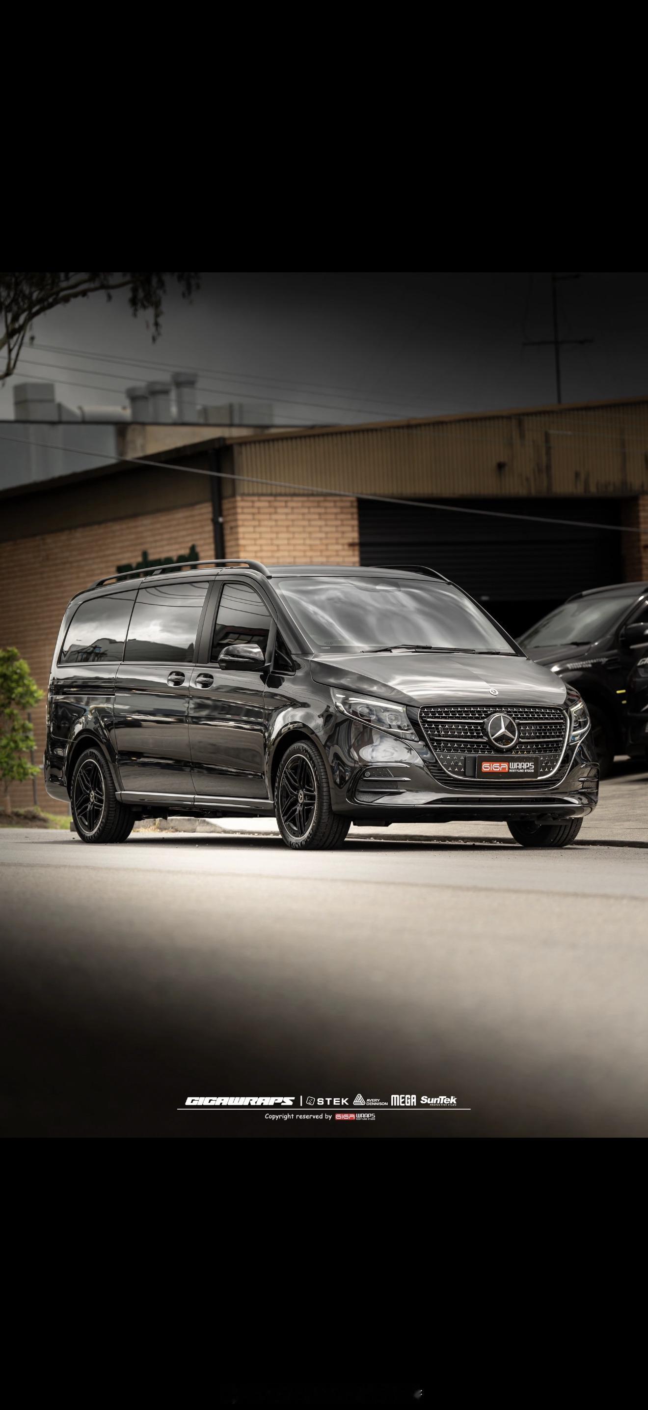 太贵的，不吃；太贵的，不穿太贵的，不吃；太贵的，不穿人这辈子，最怕的不是没钱，是