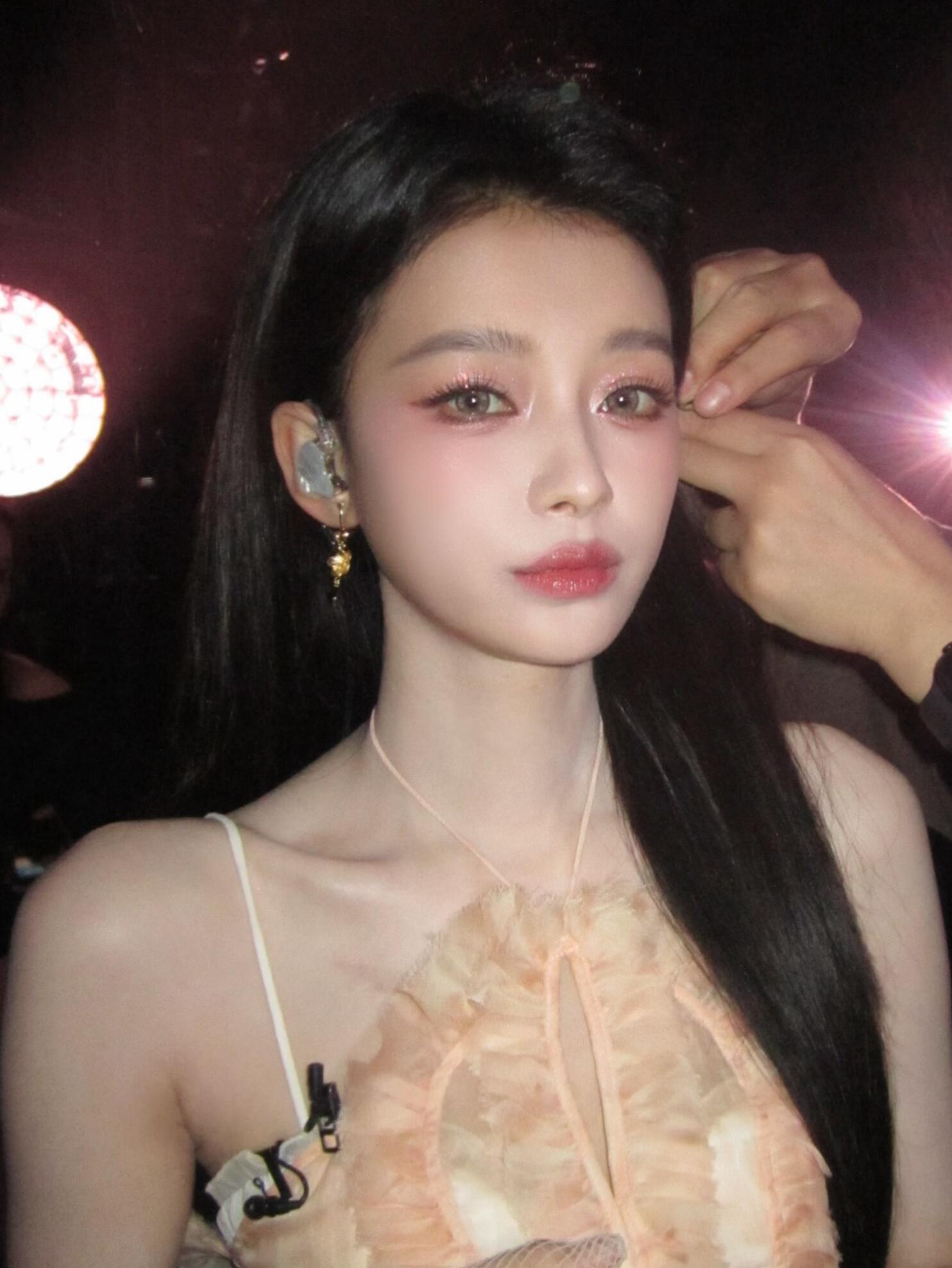 孙怡的落日微醺妆太迷人了 