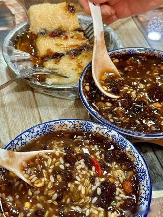 灰豆子甜胚子 兰州人私藏小吃在兰州，甜从来不是奶茶蛋糕给的，是老街小店一碗咕嘟熬