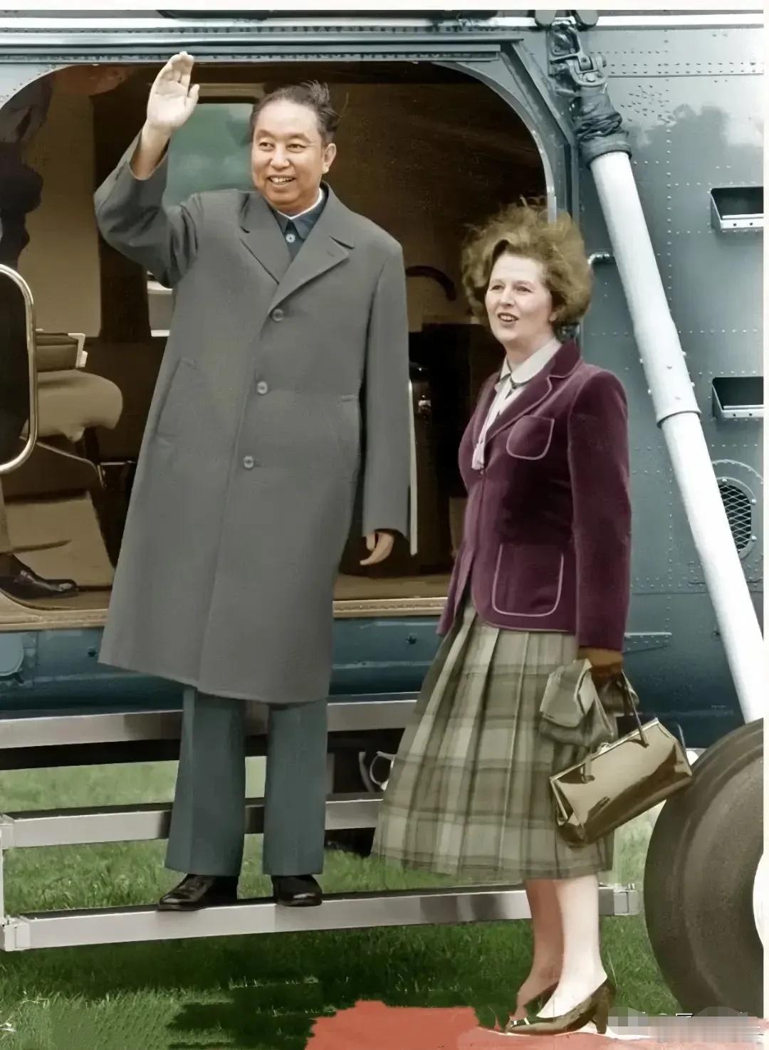 1979年10月，华国锋总理访问英国，这是新中国成立三十年来，中国政府首脑首次访